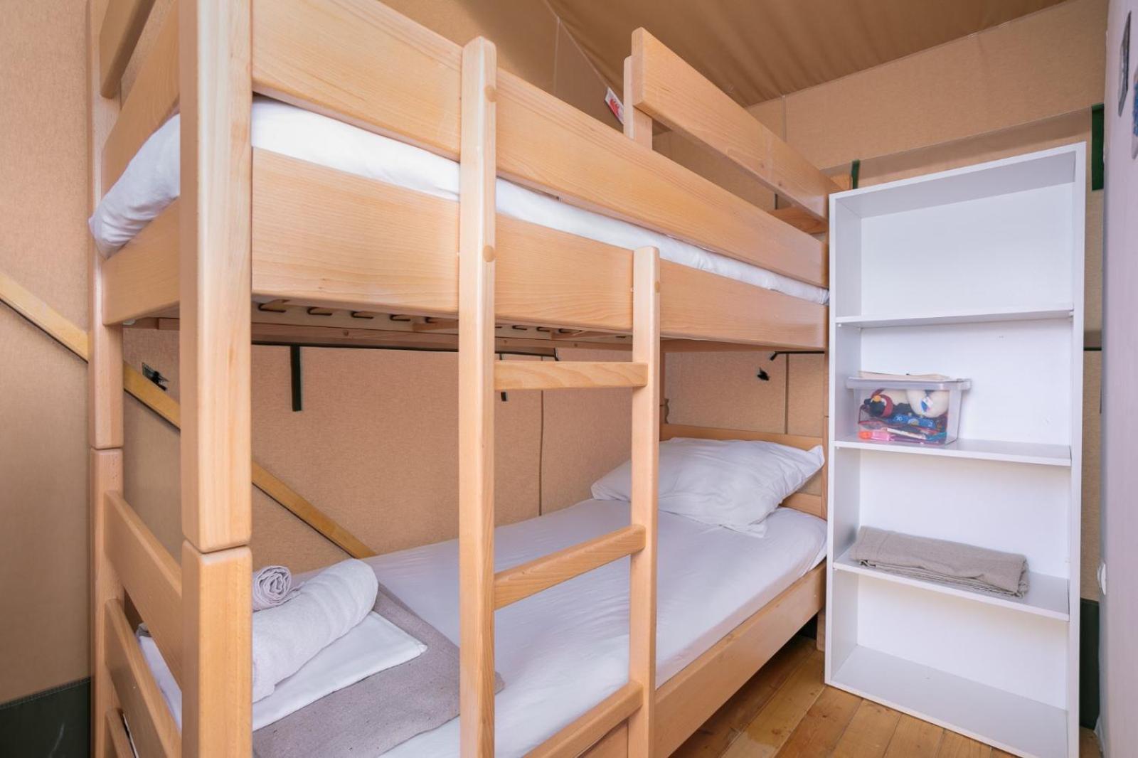 Prima Insula Glamping Hotel Brusici Exterior foto